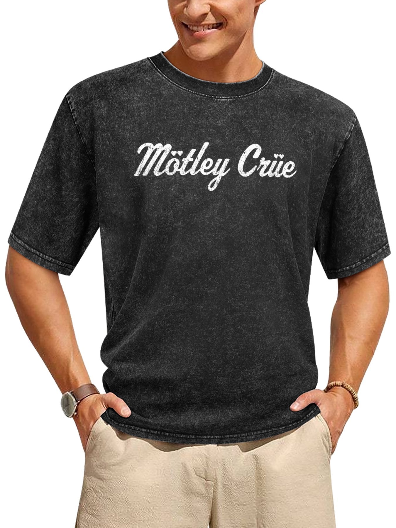 Mötley Crüe Heart Script Logo Graphic T-Shirt Secondary image