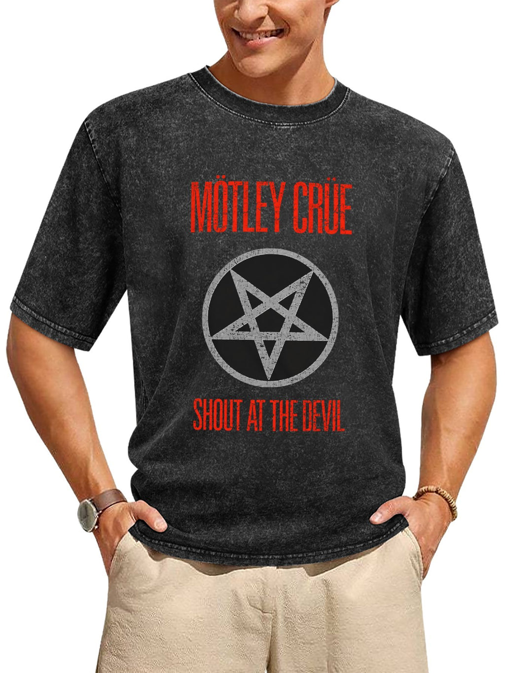 Mötley Crüe Shout at the Devil Graphic T-Shirt