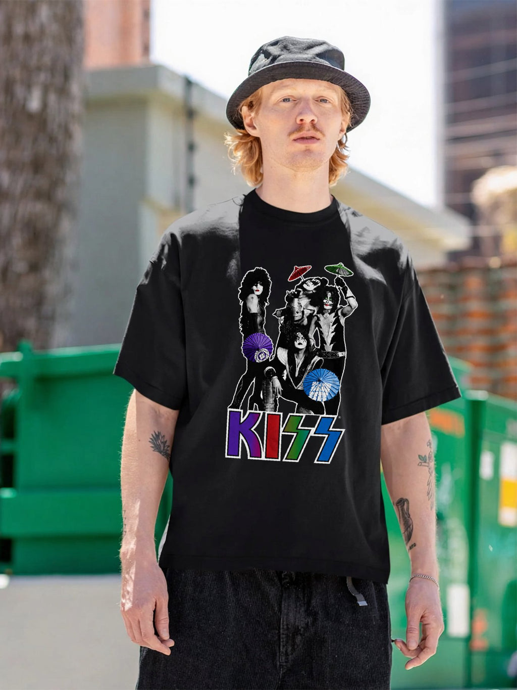 KISS Color Logo Parasol Band Graphic T-Shirt