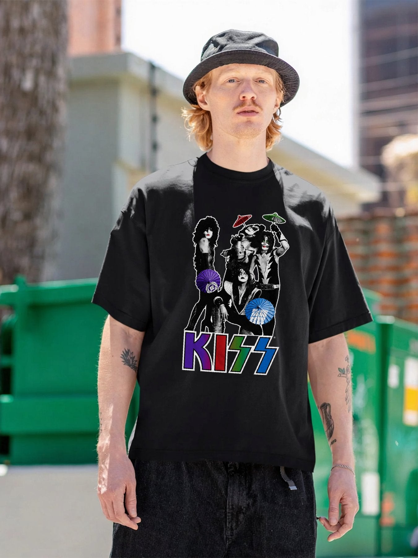 KISS Color Logo Parasol Band Graphic T-Shirt