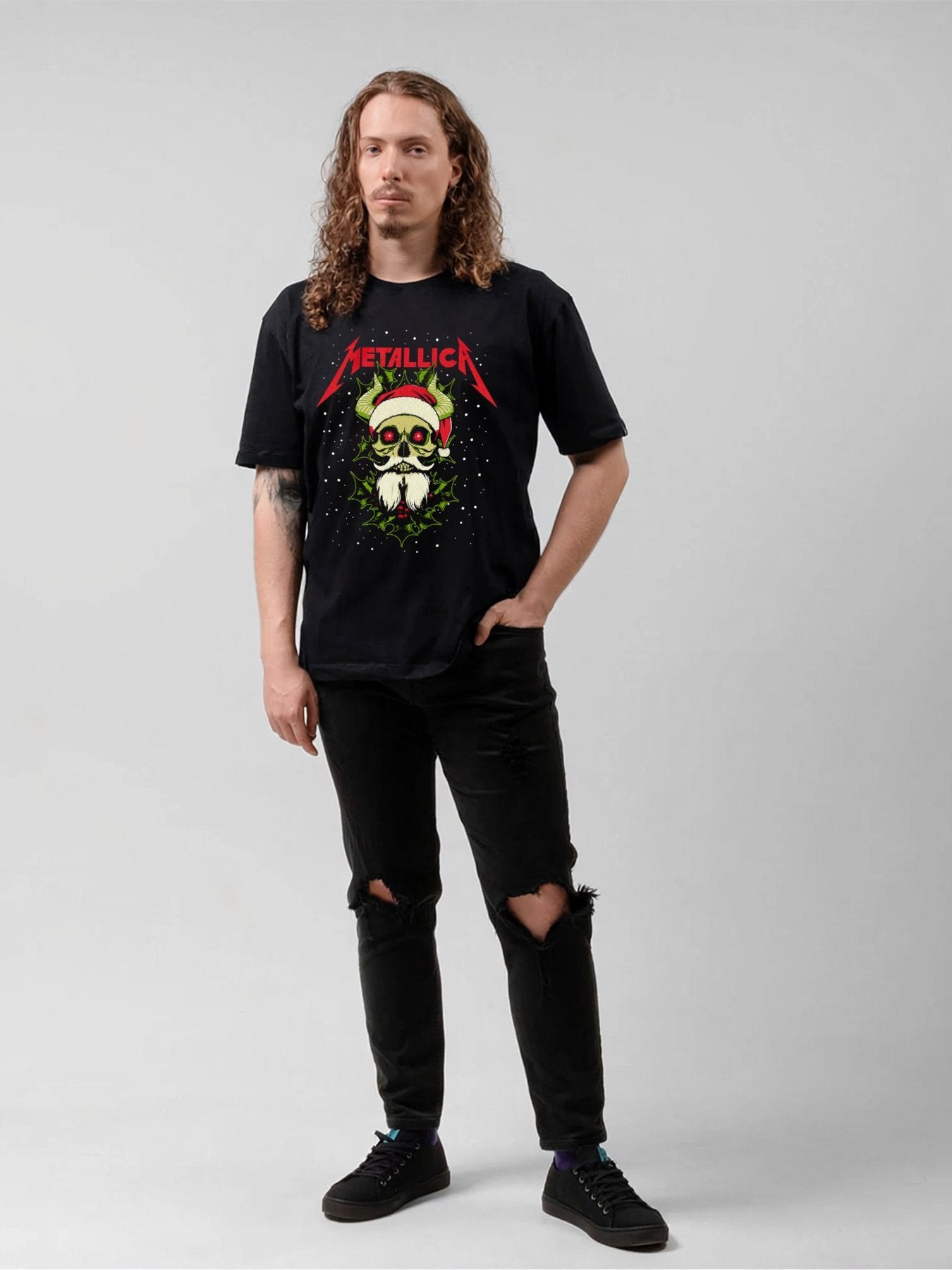 Metallica Santa Skull Holiday Graphic T-Shirt