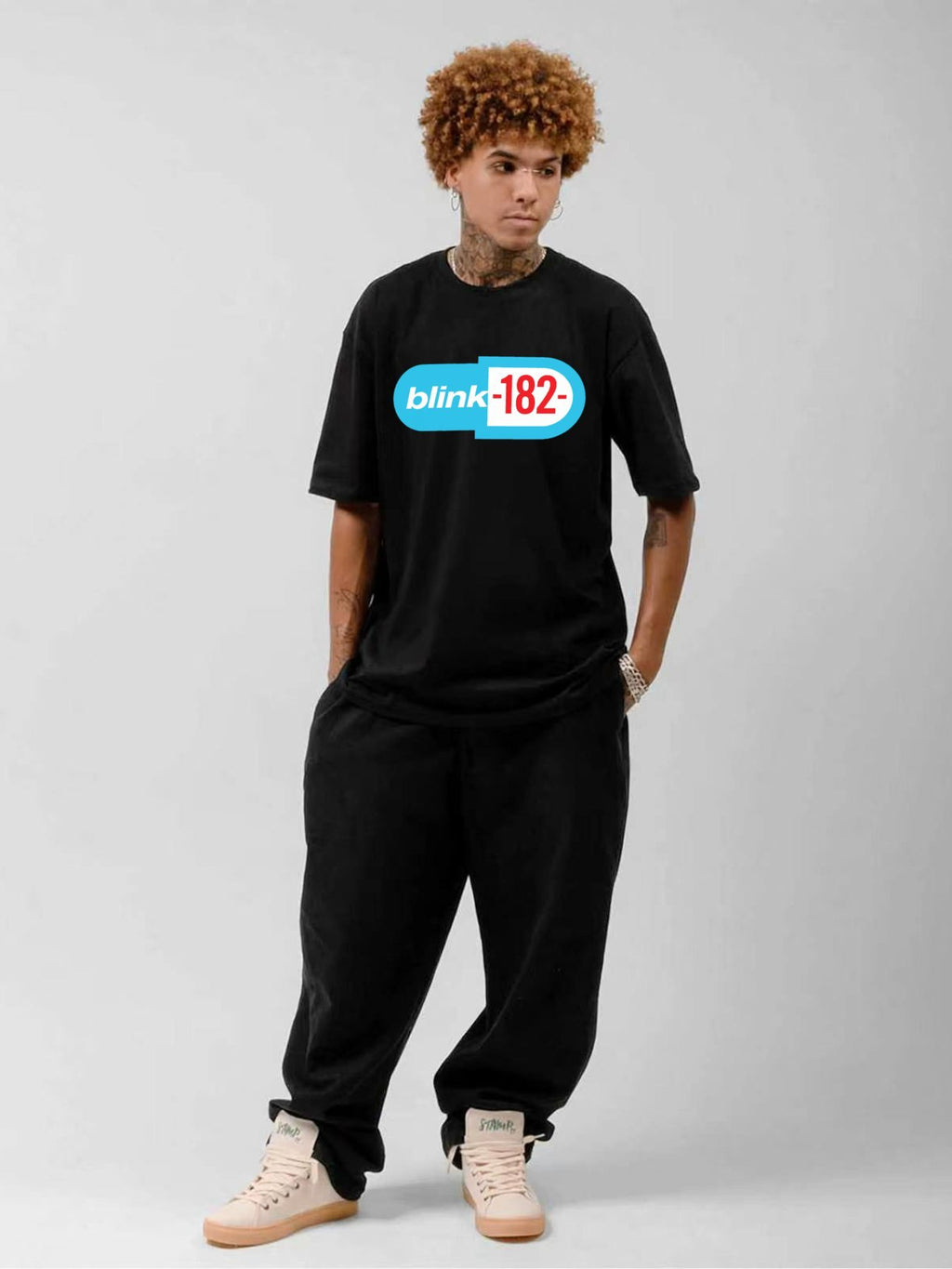 Blink-182 Capsule Logo Graphic T-Shirt