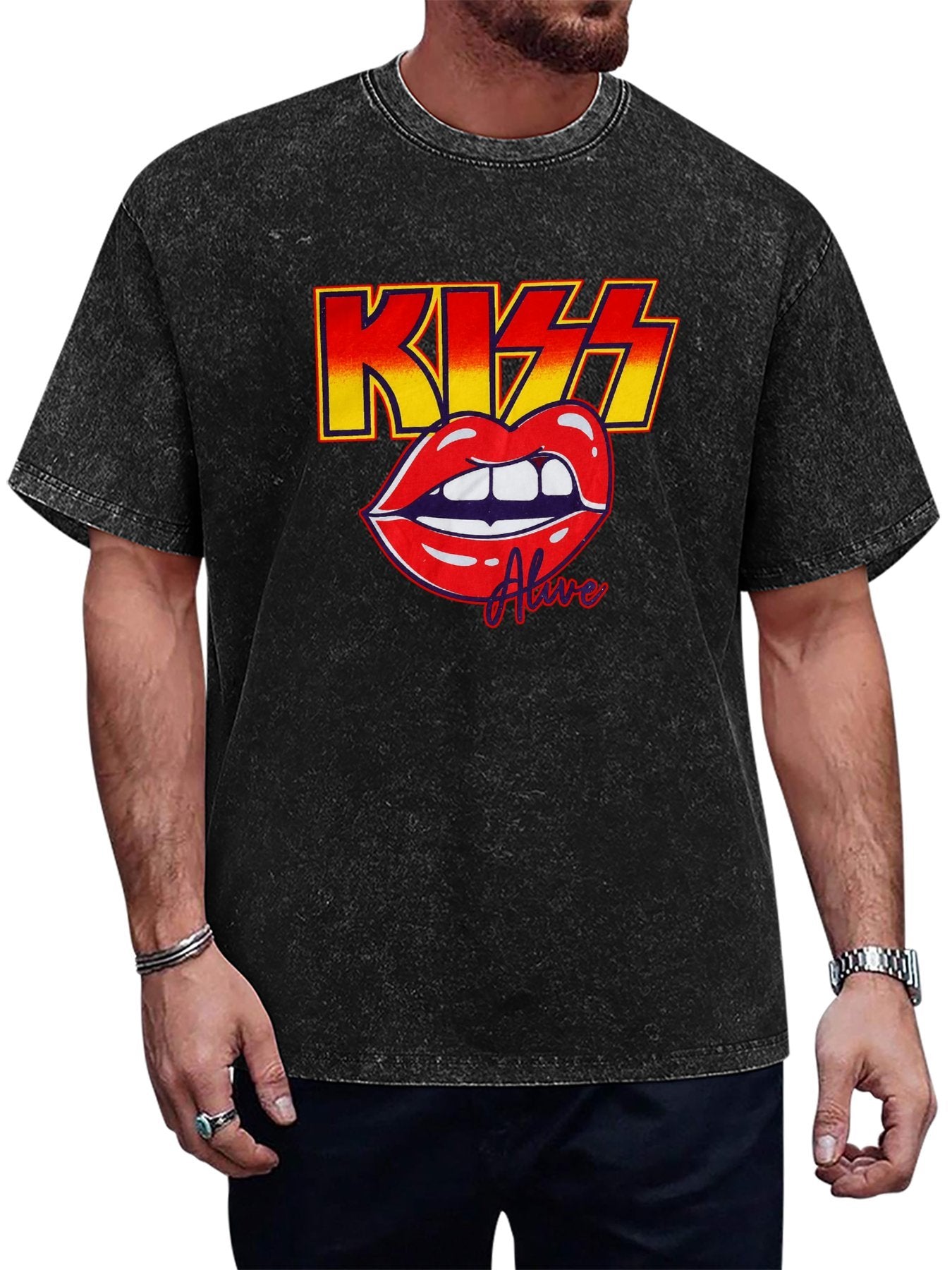 KISS Alive Red Lips Vintage Graphic T-Shirt Main image