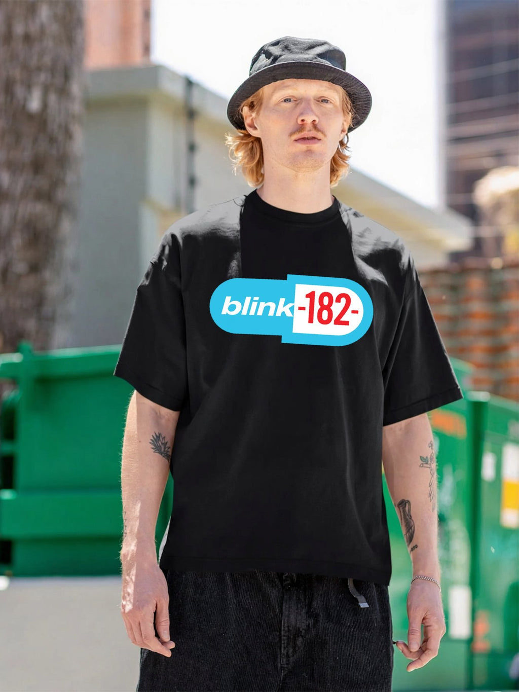 Blink-182 Capsule Logo Graphic T-Shirt