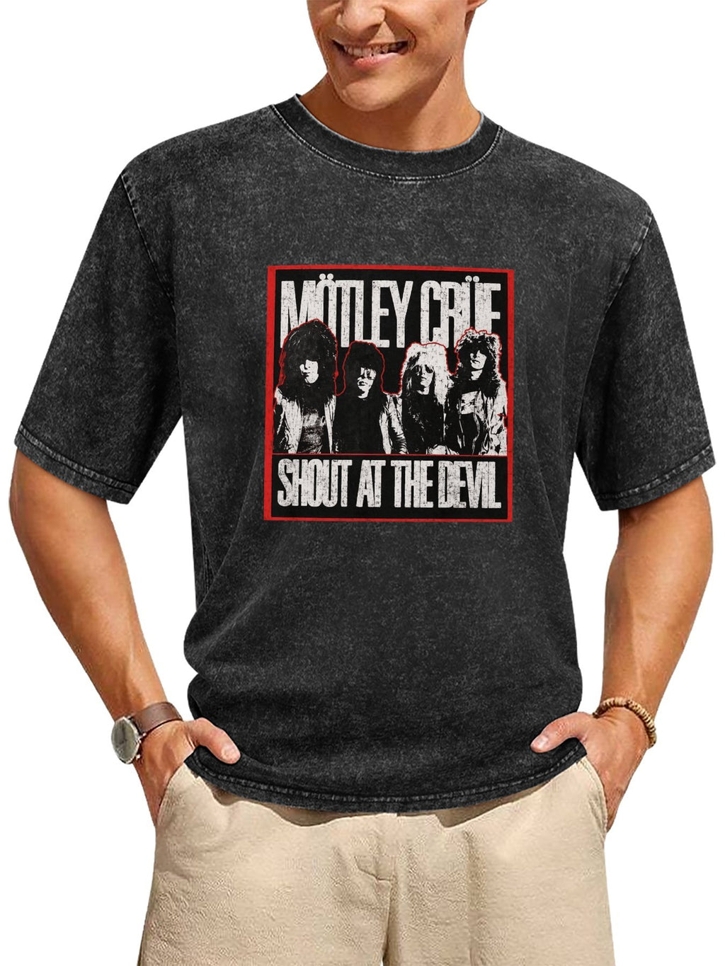 Mötley Crüe Shout at the Devil Band Photo T-Shirt