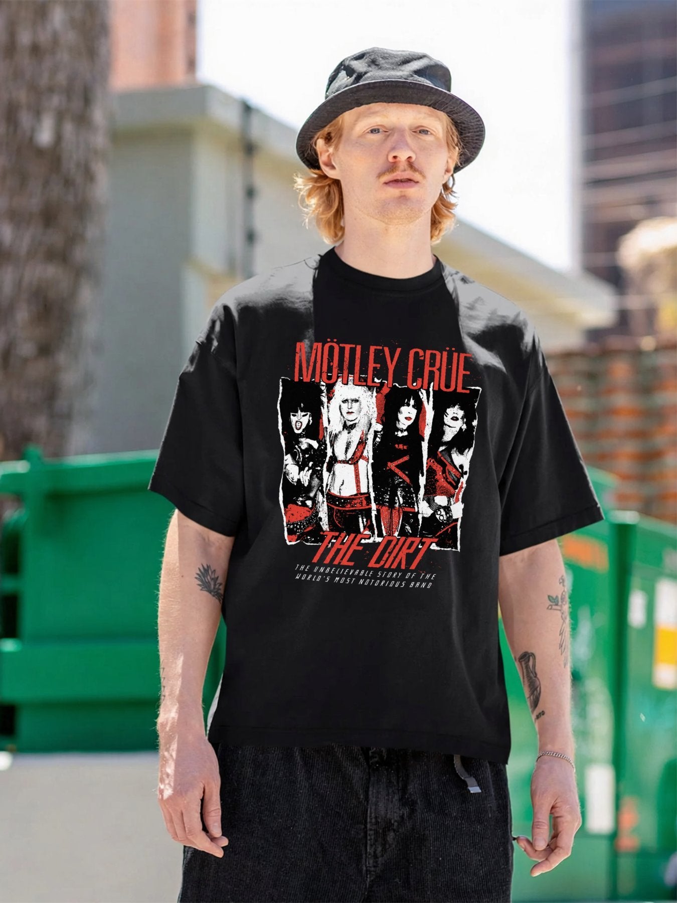 Mötley Crüe The Dirt Band Photo Graphic T-Shirt