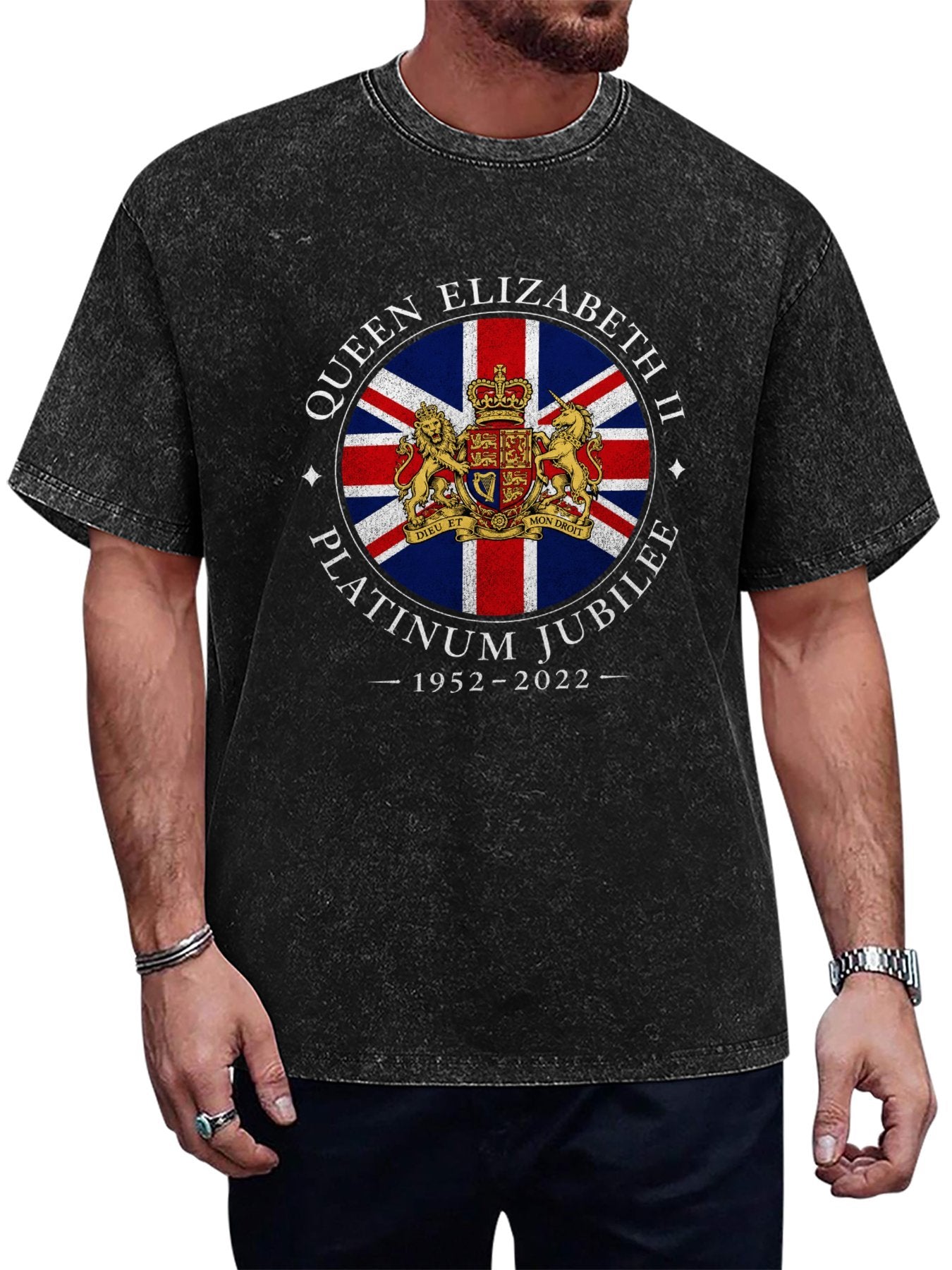 Queen Elizabeth II Platinum Jubilee Crest Graphic T-Shirt Main image