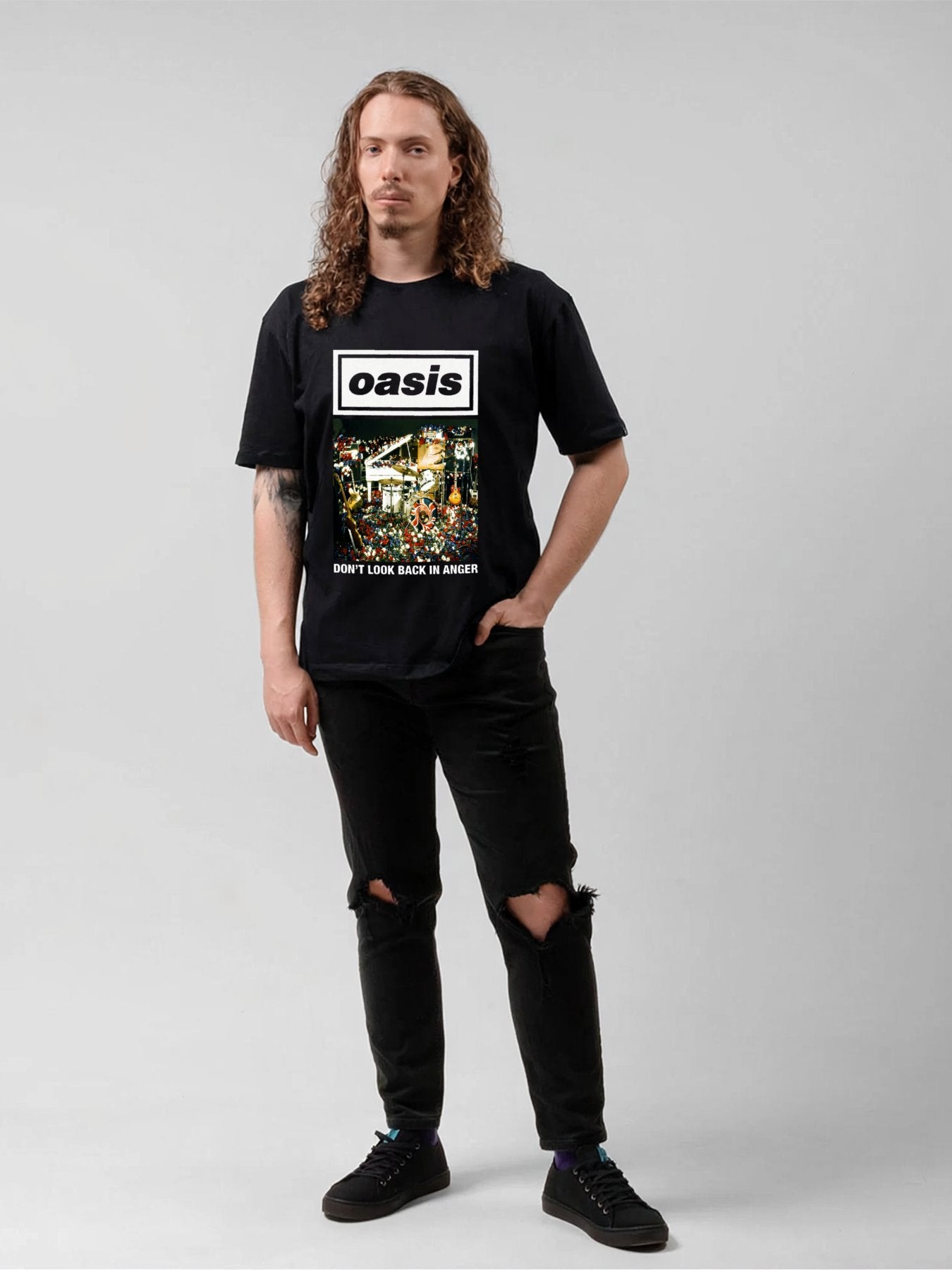 Oasis “Don’t Look Back in Anger” Graphic T-Shirt