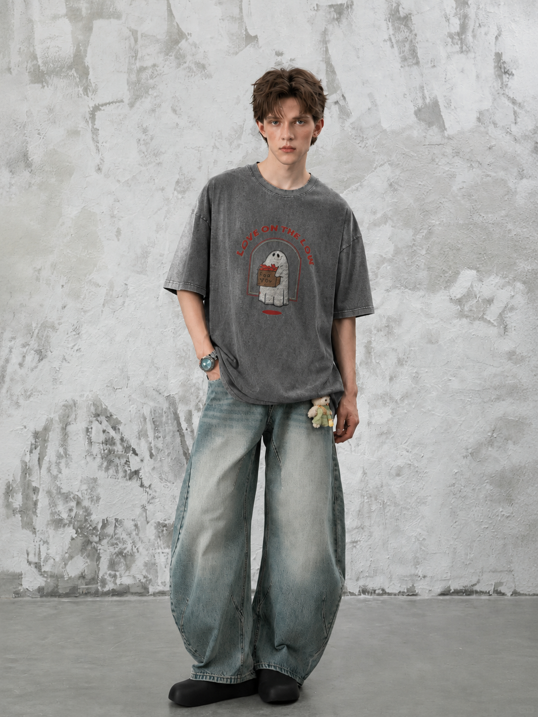 Love on the Low Ghost Graphic Washed T-Shirt Main image