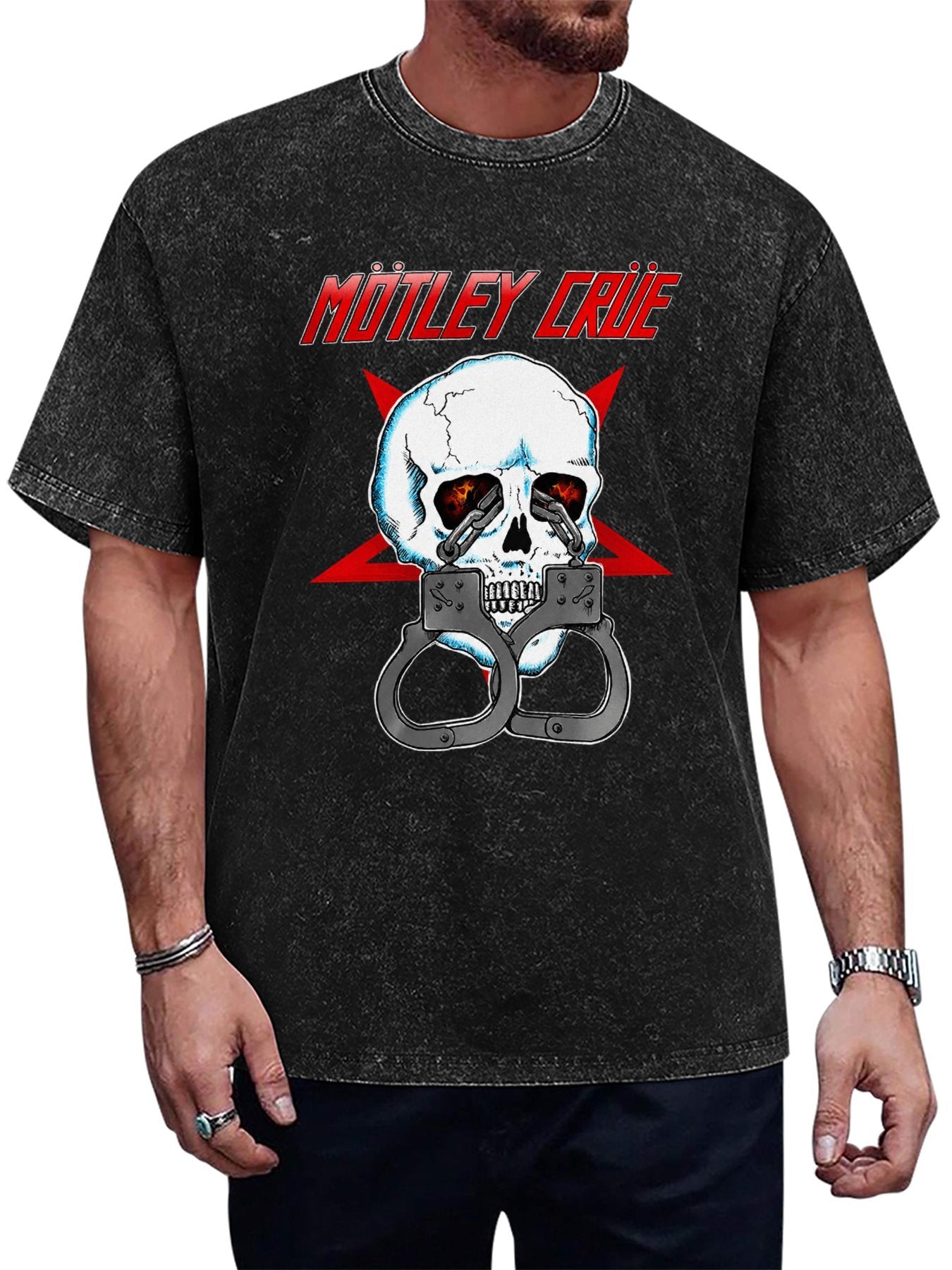 Mötley Crüe Skull and Handcuffs Graphic T-Shirt Main image