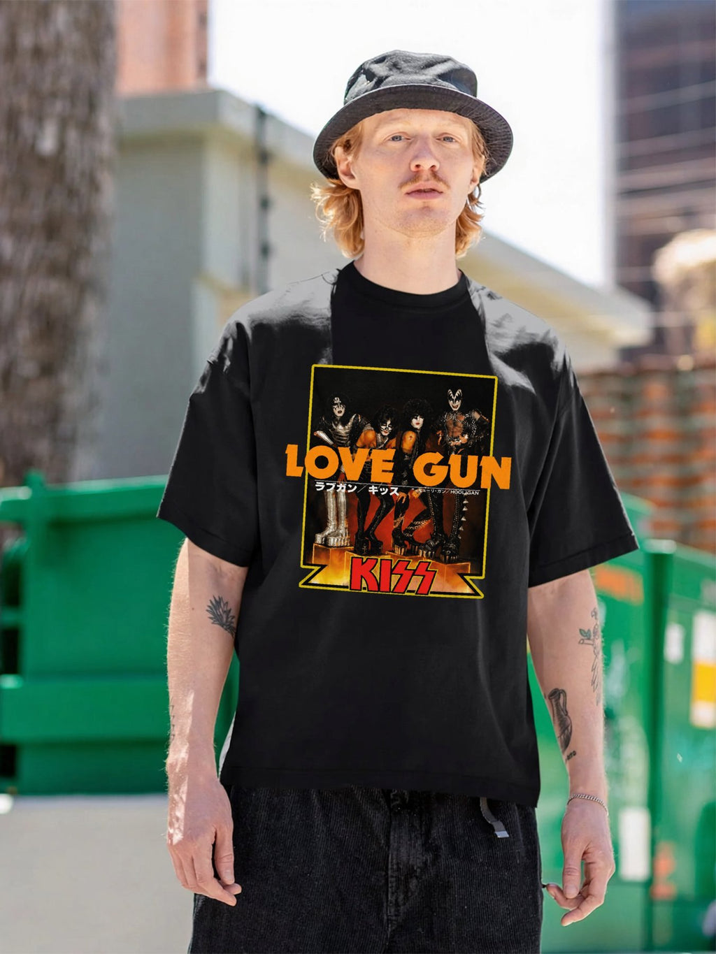 KISS Love Gun Band Photo Graphic T-Shirt