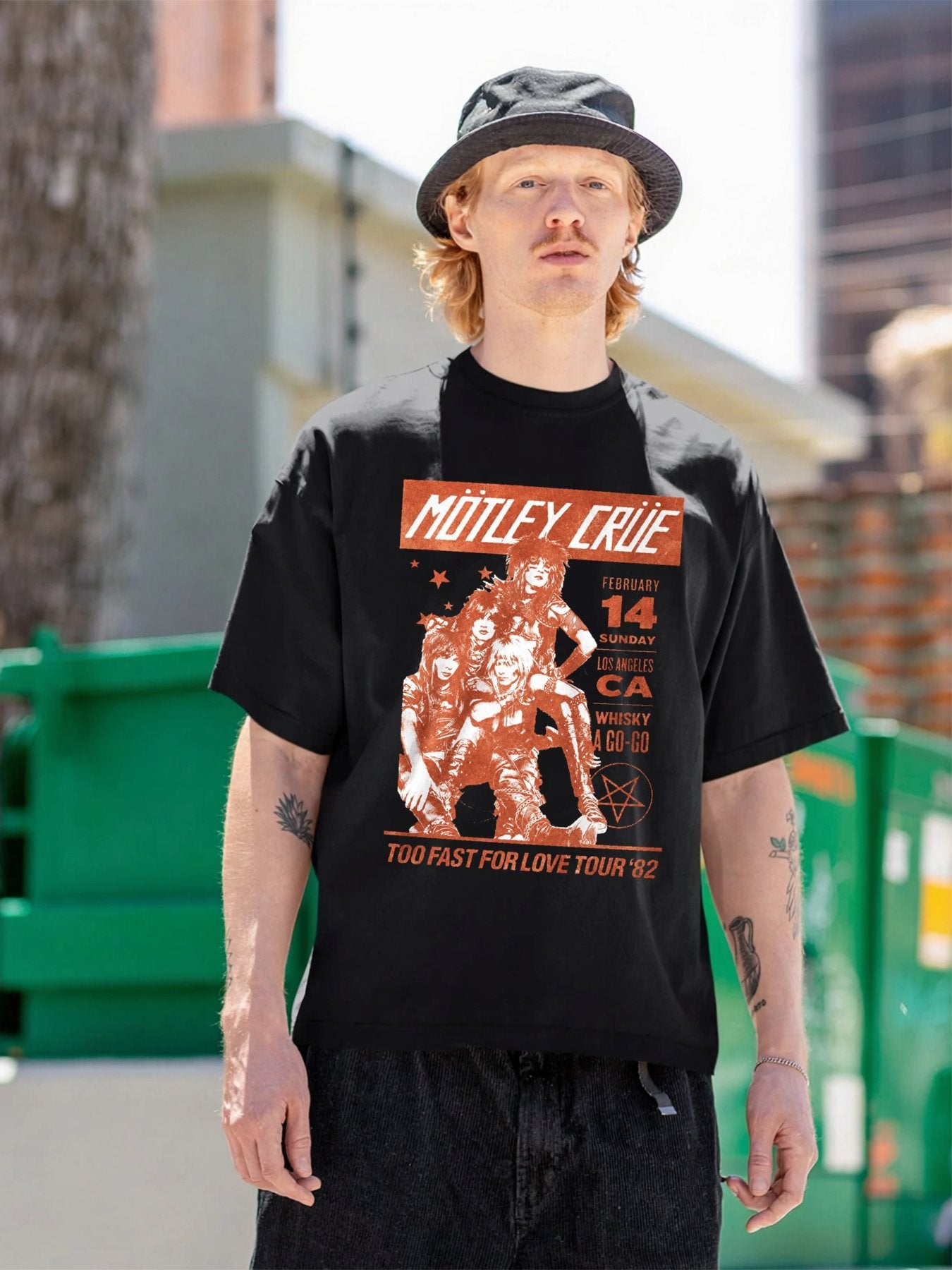 Mötley Crüe Too Fast For Love Tour 82 Graphic T-Shirt