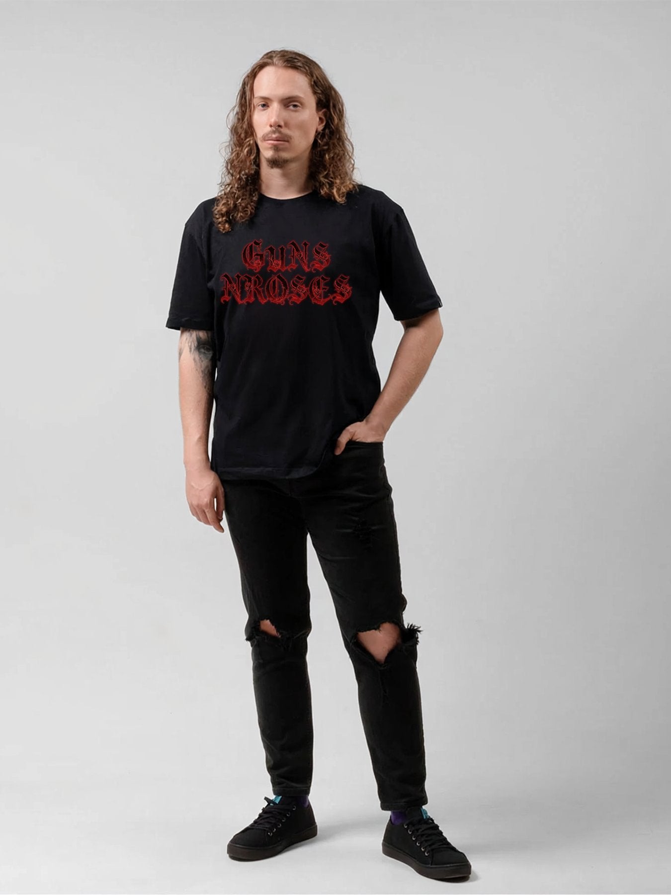 Guns N’ Roses Gothic Red Logo Graphic T-Shirt
