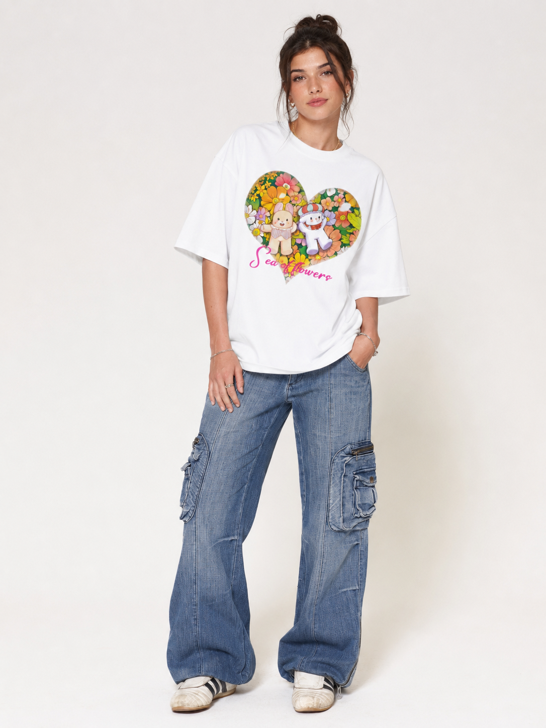 Sea of Flowers Heart Graphic Black T-Shirt Main image