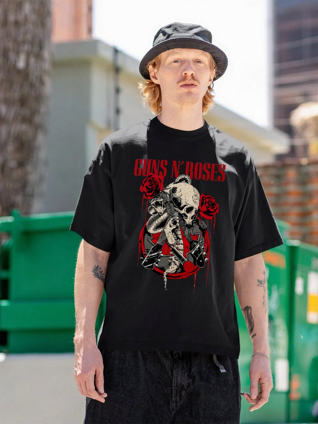Guns N’ Roses Skull Guitar Rose Graphic T-Shirt