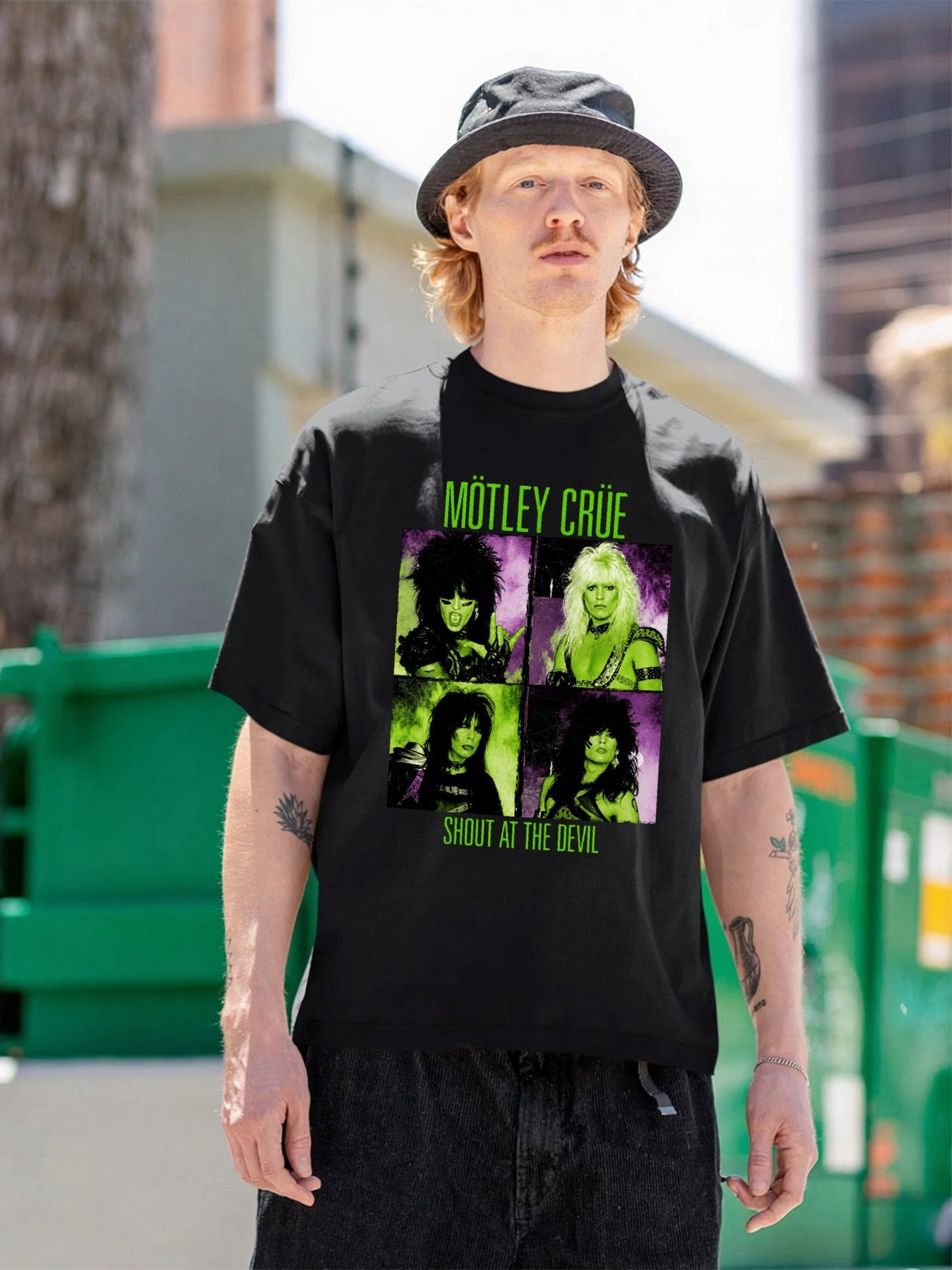 Mötley Crüe Shout At The Devil Photo Grid Graphic T-Shirt