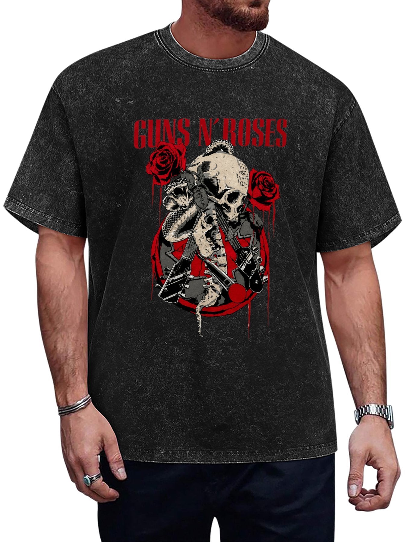 Guns N’ Roses Skull Snake and Roses Graphic T-Shirt Main image