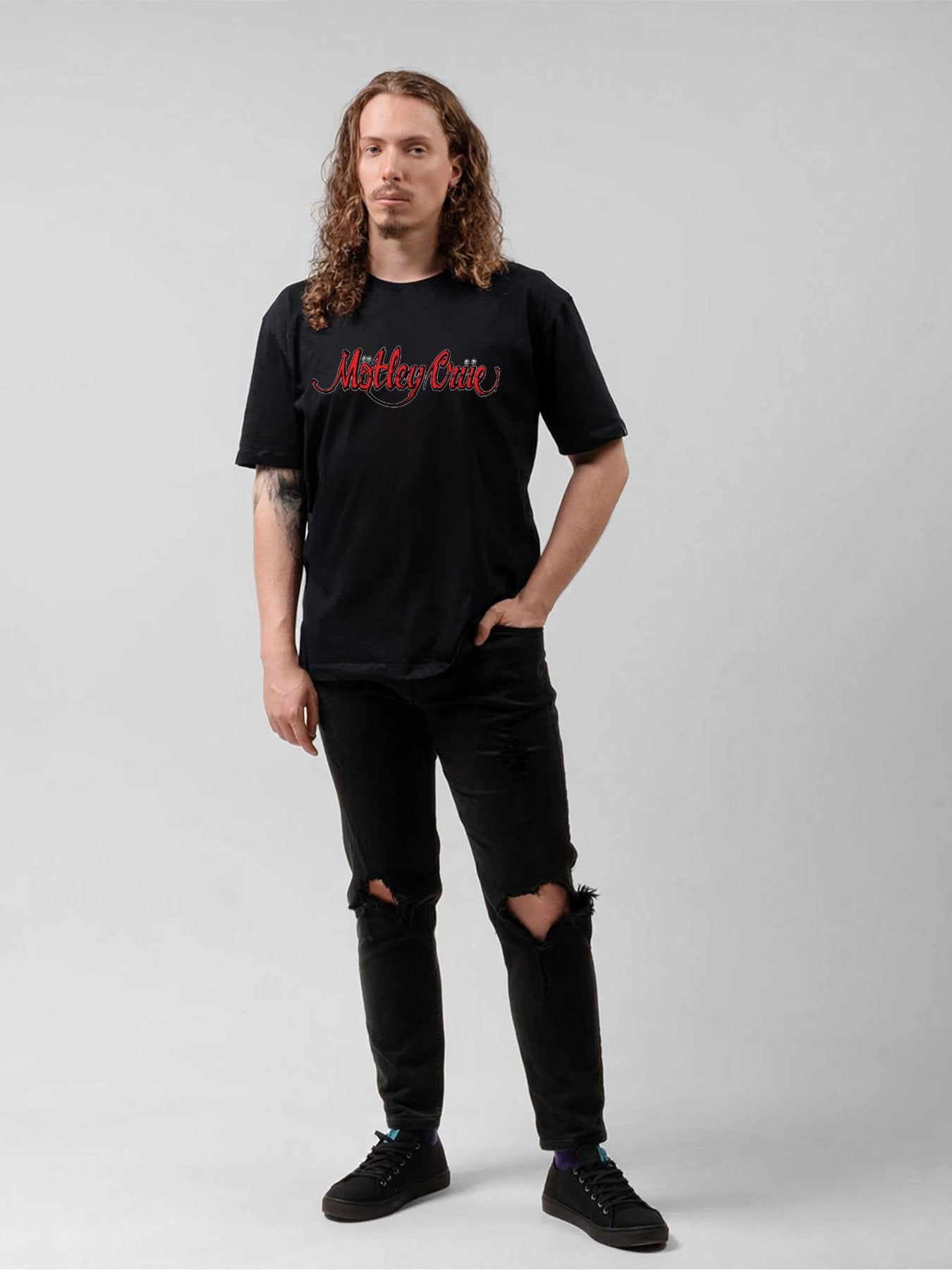Mötley Crüe Script Logo Graphic T-Shirt